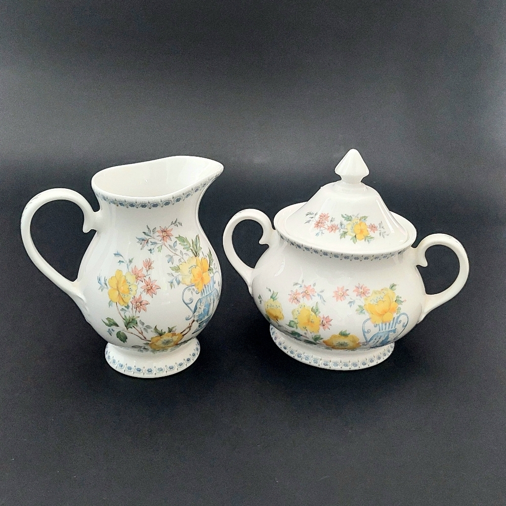 Royal Grafton Heritage Bone China Cream & Sugar Set